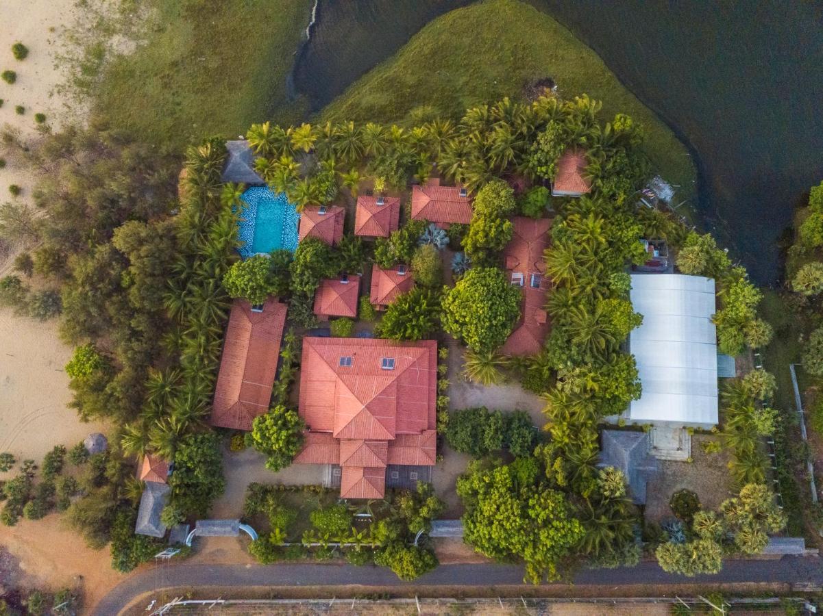 Alai Resort Mullaittivu Exterior photo